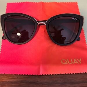 Brand new Quay sunglasses, black frames & lenses